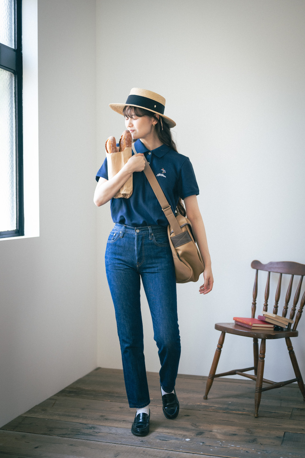 ネイビーのポロシャツ着まわし2選。デニムにもフレアスカートにも