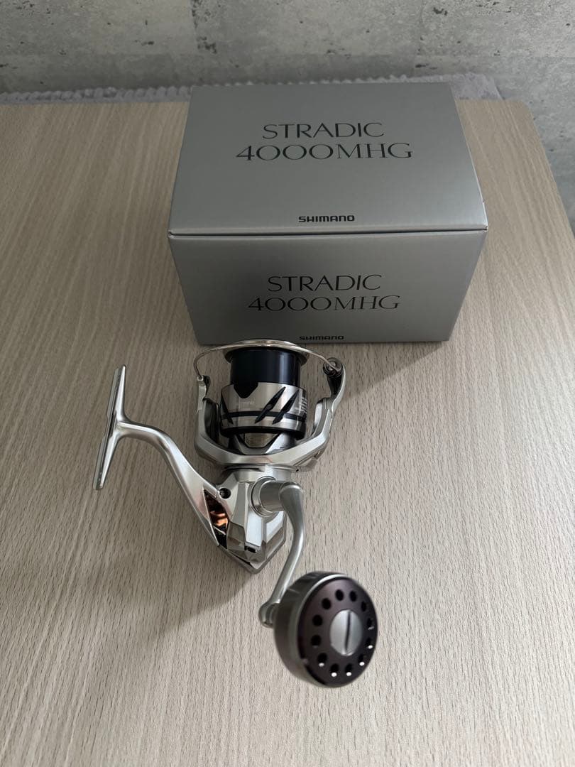 23ストラディック 4000MHG 新品未使用 ハンドルノブカスタム 23ストラディック 4000MHG 新品未使用 ハンドルノブカスタム - メルカリ