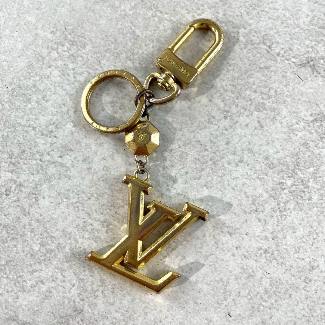 美品✨LOUIS VUITTON キーホルダー ポルト・クレ・LVファセット ルイヴィトンポルトクレ LV ファセット キーリング バッグチャーム