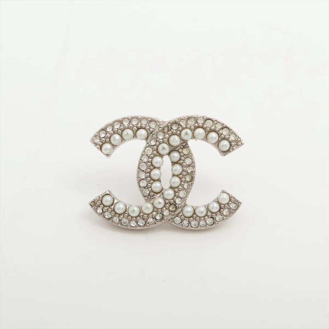CHANEL ピアス C21V ココマーク　パール　シルバー　ピアス　片耳 CHANEL ピアス C21V ココマーク パール シルバー ピアス 片耳 CHANEL