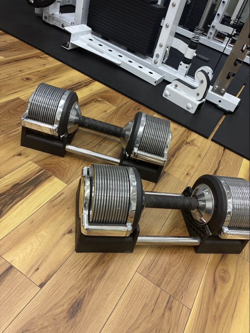 可変式ダンベル スチール製 コンパクト設計 20220124101807_1.jpg